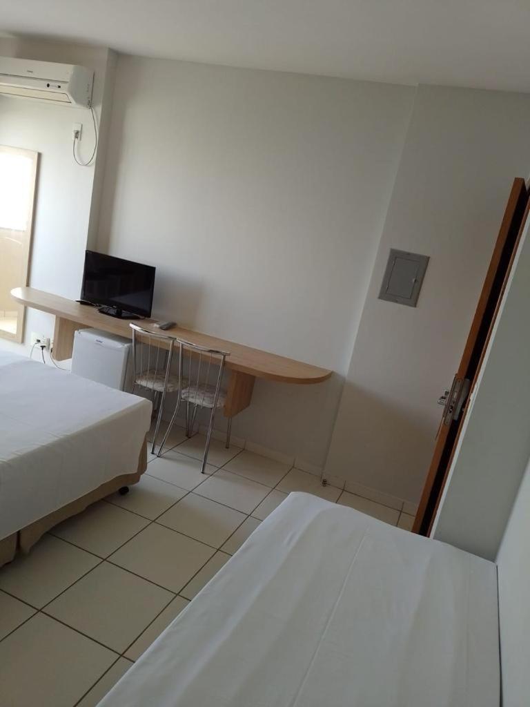 Golden Dolphin Express - Viva Ferias Apartamento *